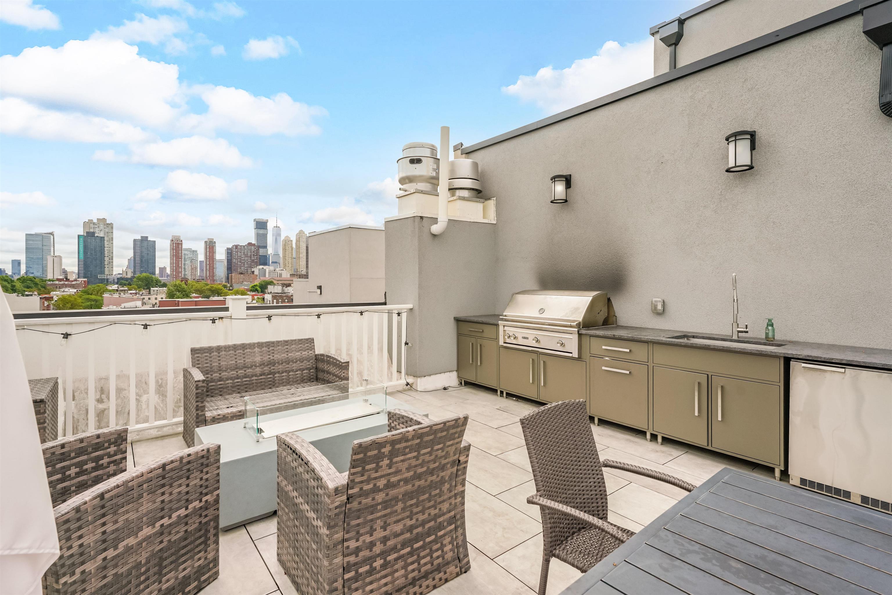 332 Newark Ave #2D, Jersey City, New Jersey image 23