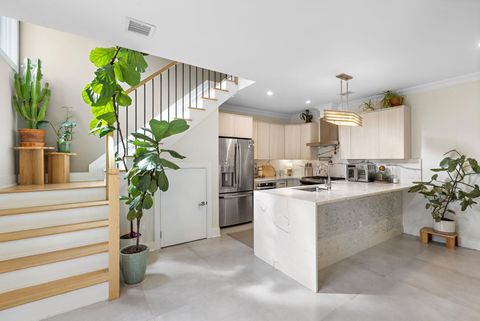 95 THORNE ST 1 Jersey City NJ 07307