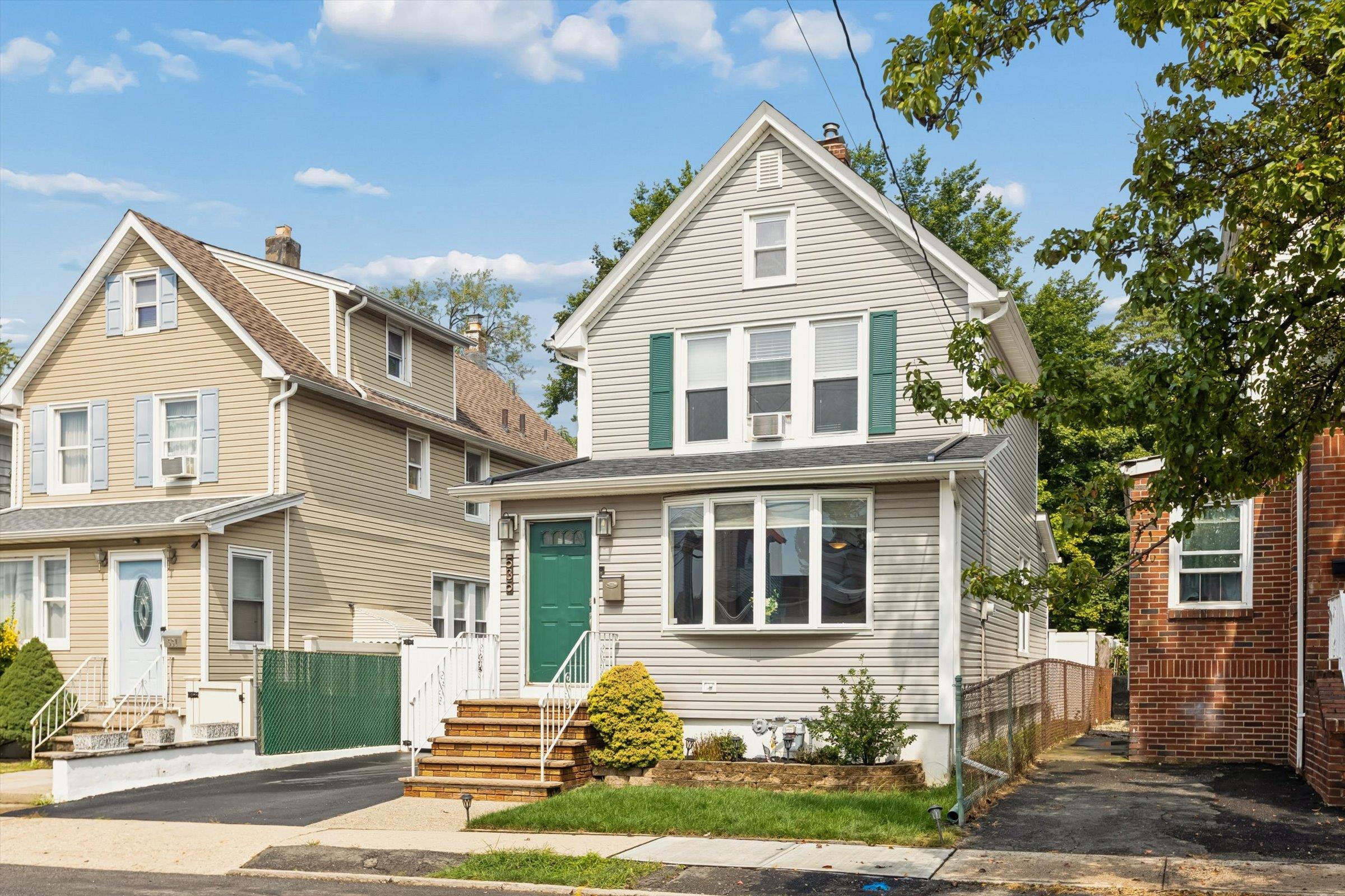 535 FREEMAN ST