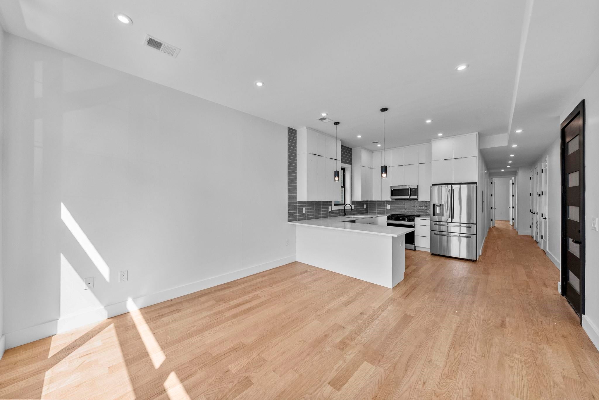 100 TERRACE AVE 1