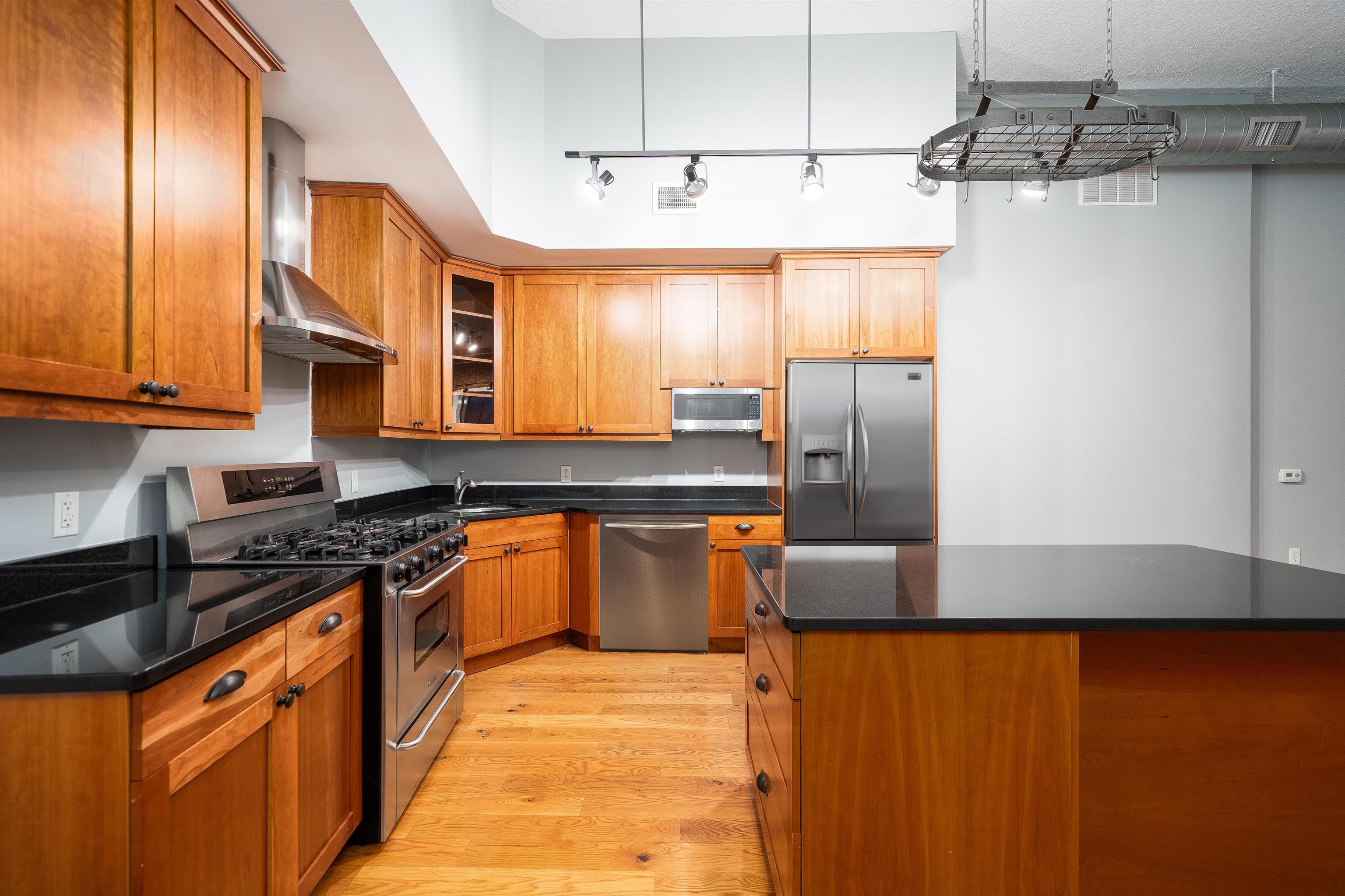 100 Paterson Plank Rd #523, Jersey City, New Jersey image 2
