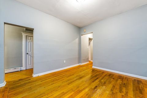 211 MYRTLE AVE Jersey City NJ 07305