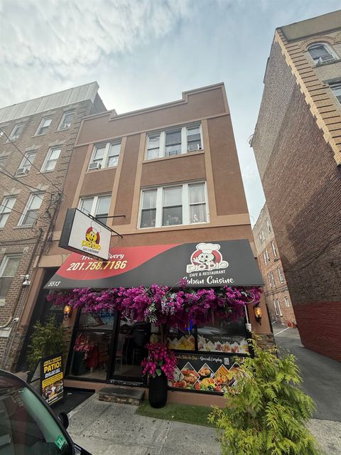 Multifamily For Sale - 5513 Hudson Ave<br/> Hudson County, West New York, NJ 07093