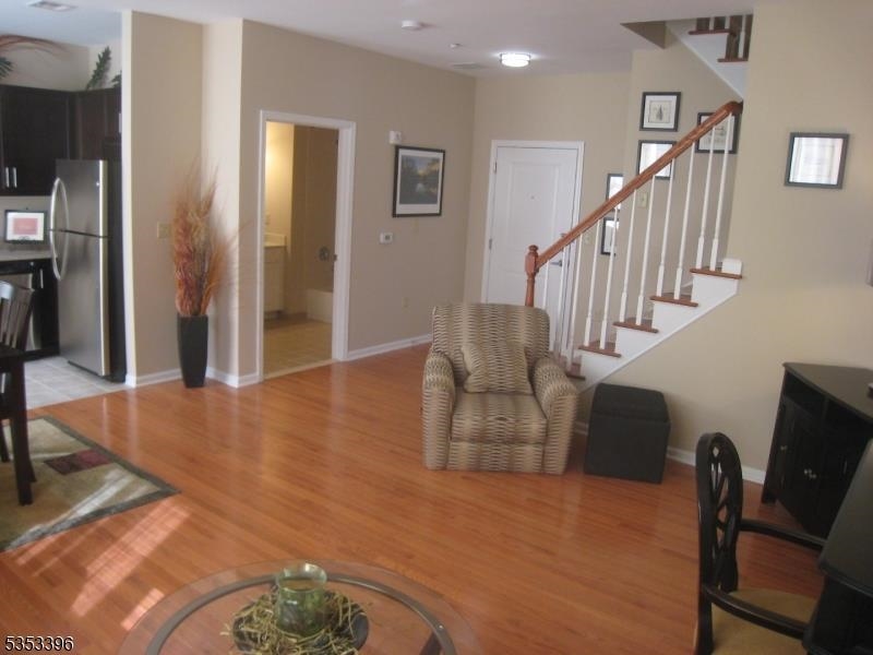 25 Duncan Ave #210, Jersey City, New Jersey image 4
