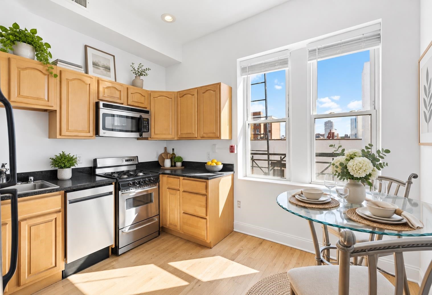 231 GRAND ST 5R