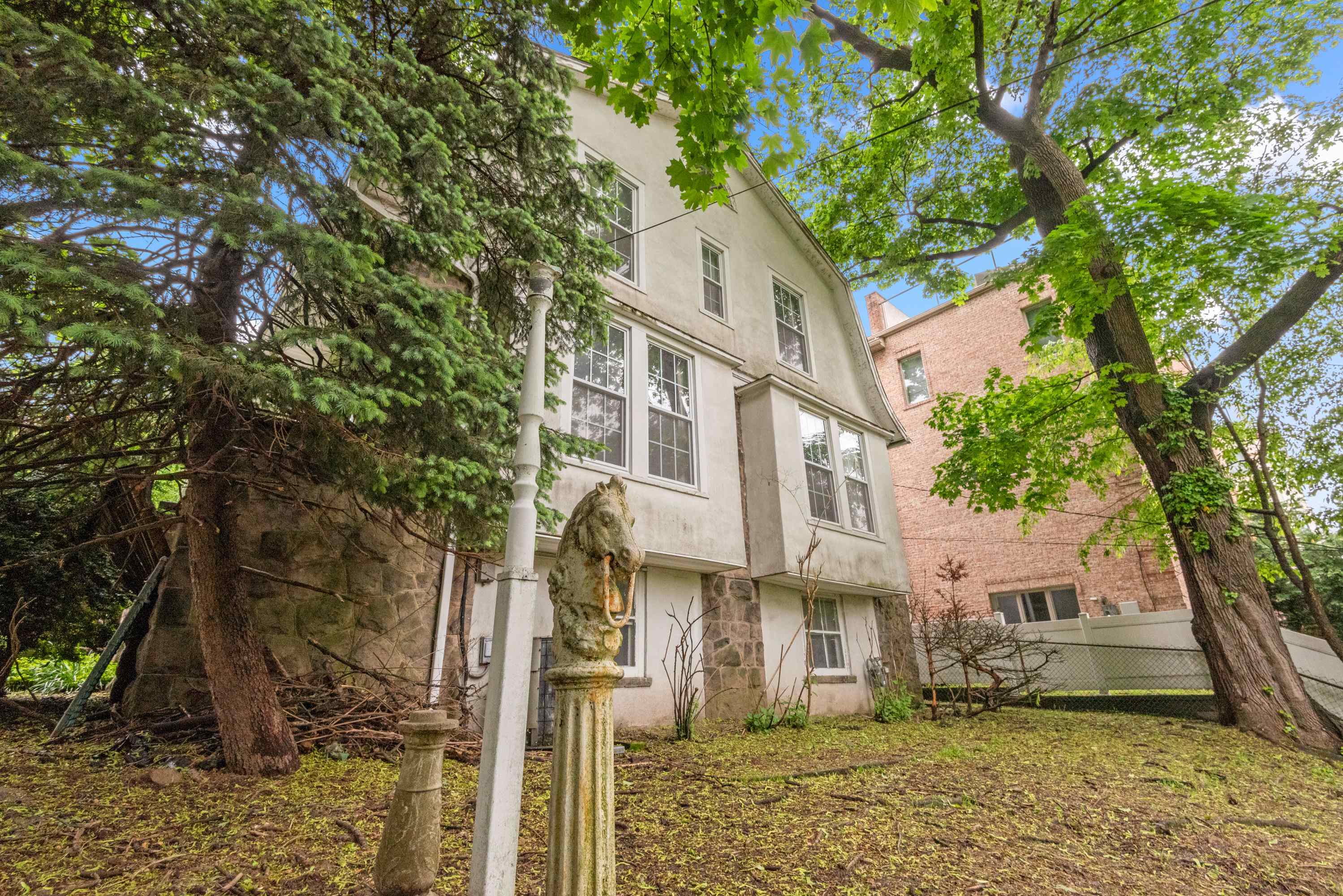 1208 River Rd, Edgewater, New Jersey image 2