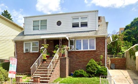 Homes For Rent - 82 Western Ave #1<br/> Jersey City, NJ 07307