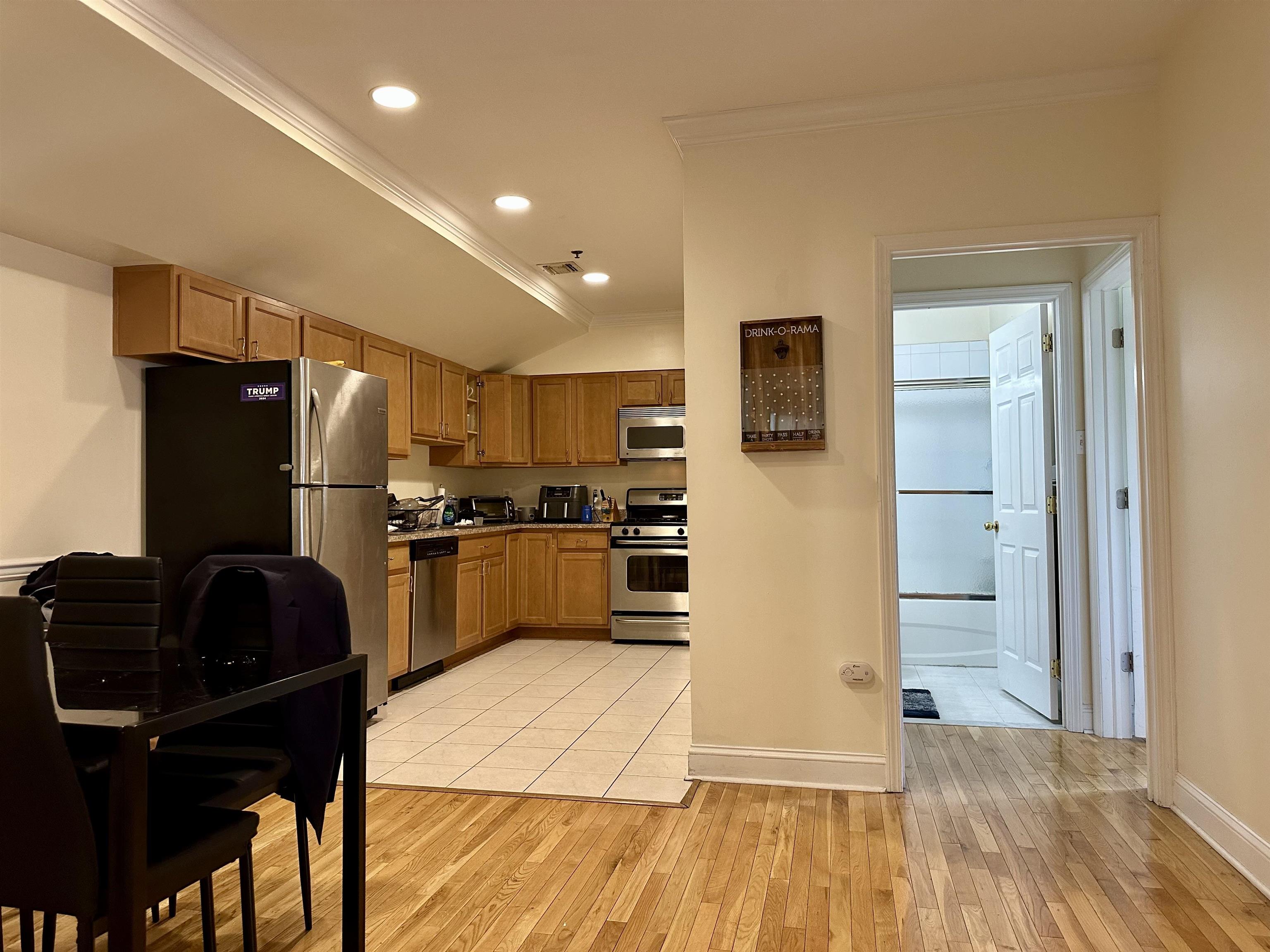 218 Jackson St #7, Hoboken, New Jersey image 4