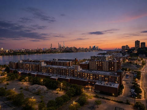 Condo For Sale - 3103 City Pl<br/> Edgewater, NJ 07020