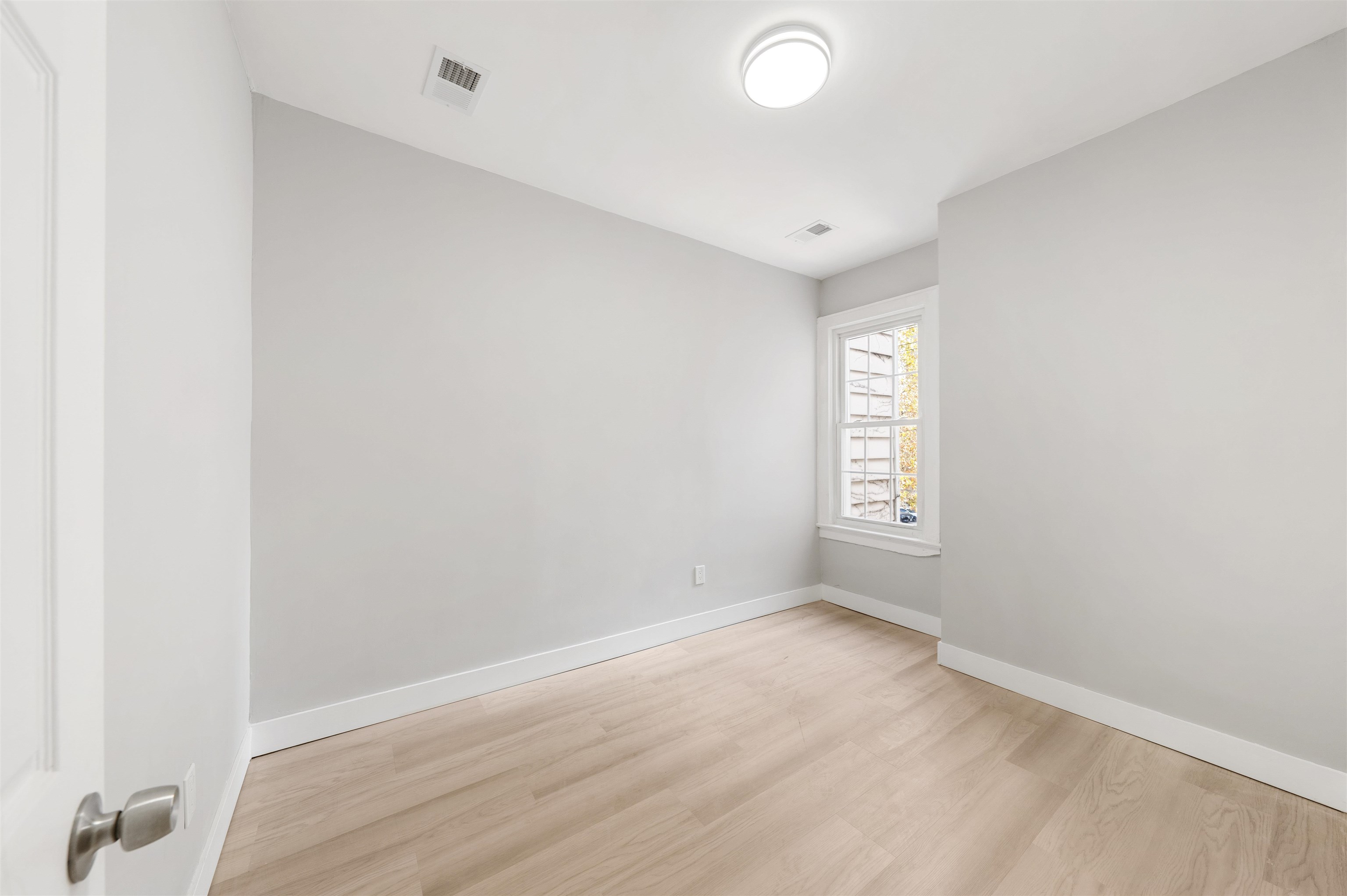 204 Summit Ave, Jersey City, New Jersey image 13