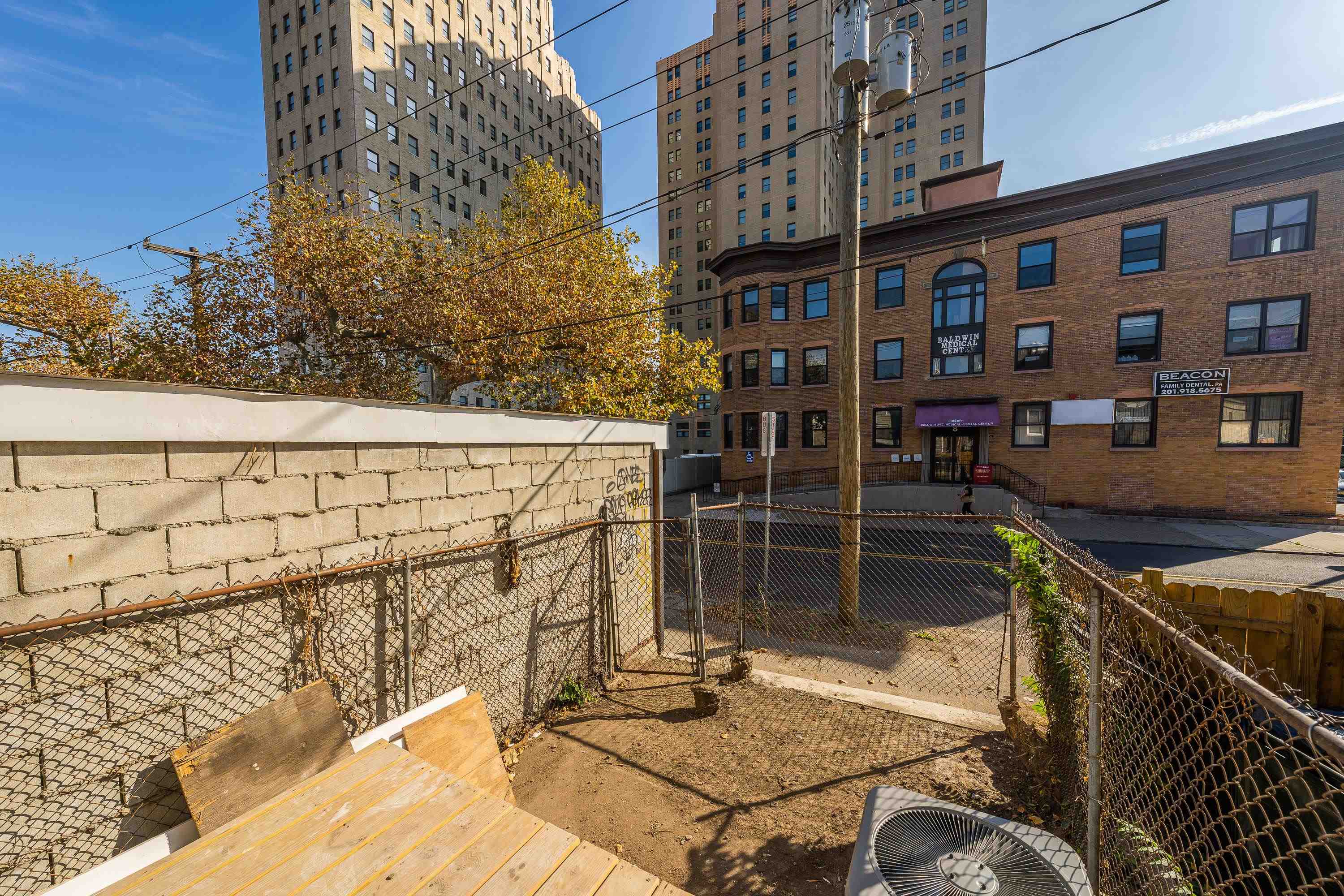 204 Summit Ave, Jersey City, New Jersey image 14