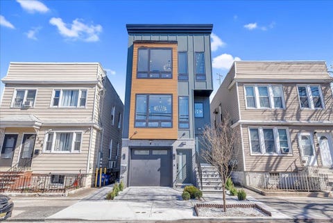 Condo For Sale - 206 Clendenny Ave #1<br/> Jersey City, NJ 07304