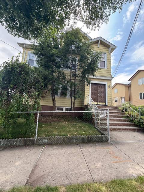 Multifamily For Rent - 170 Laurel Ave #3<br/> Hudson County, Kearny, NJ 07032