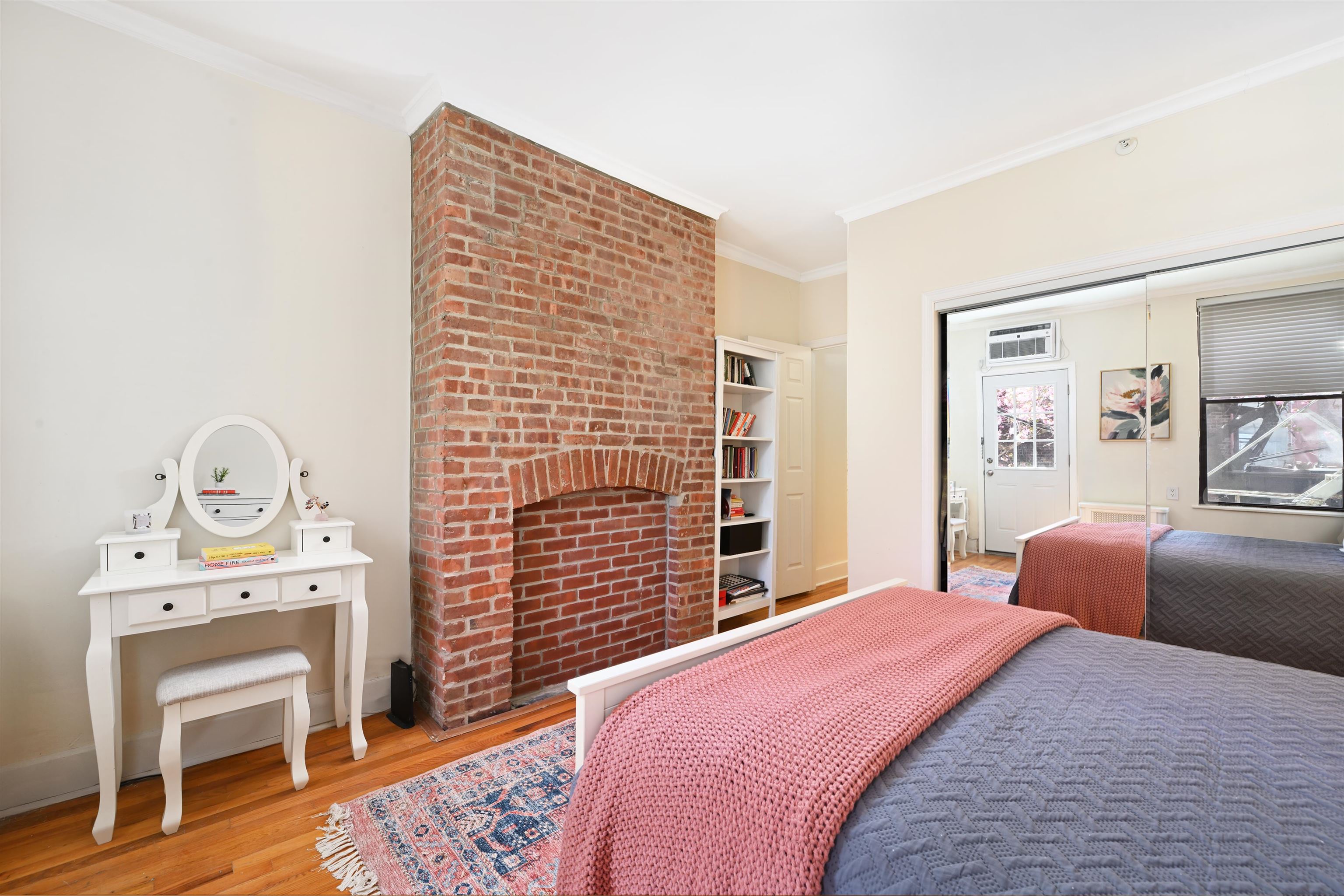 204 Washington St #2B, Jersey City, New Jersey image 9