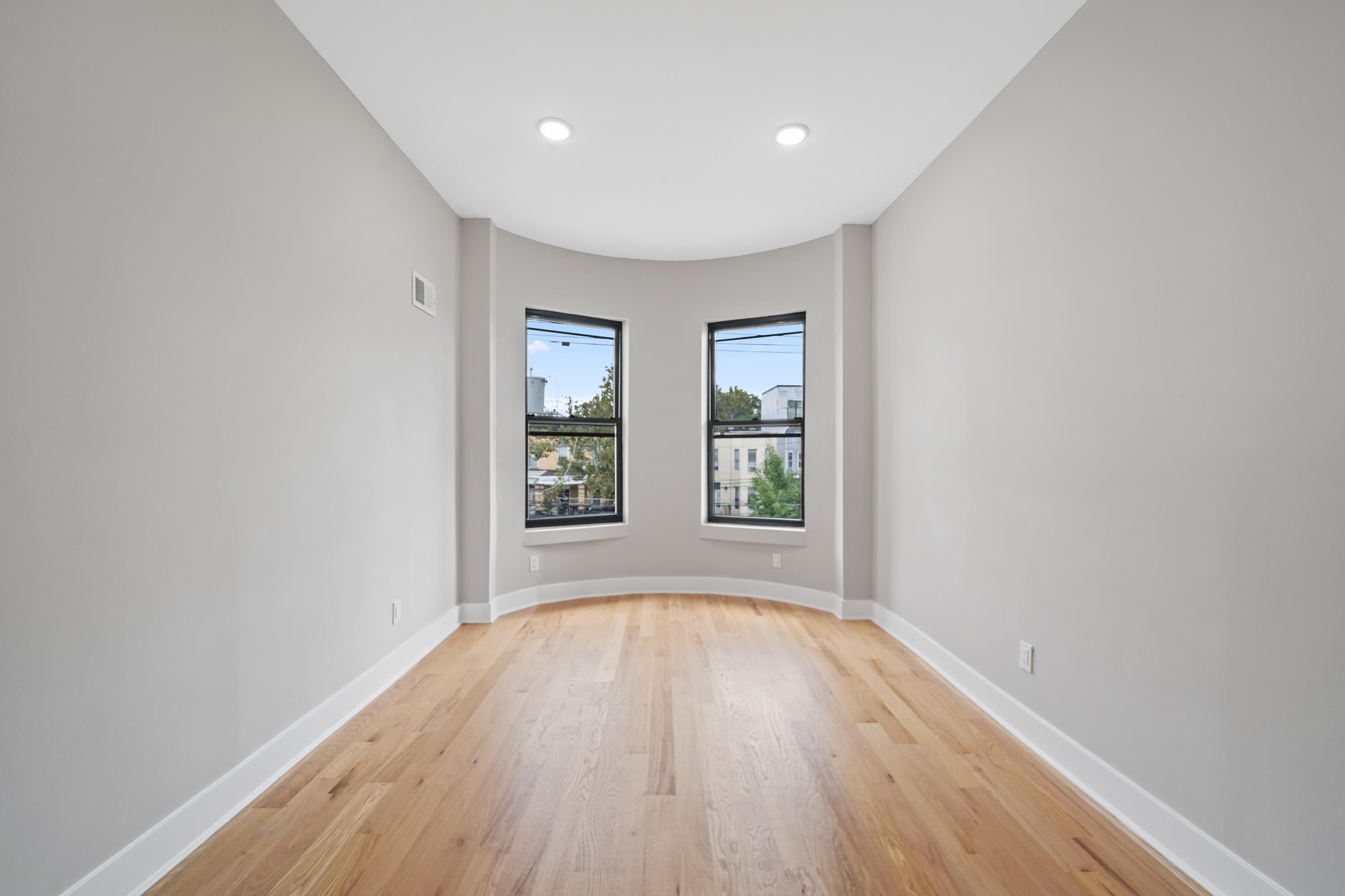 3459 Kennedy Blvd, Jersey City, New Jersey image 16