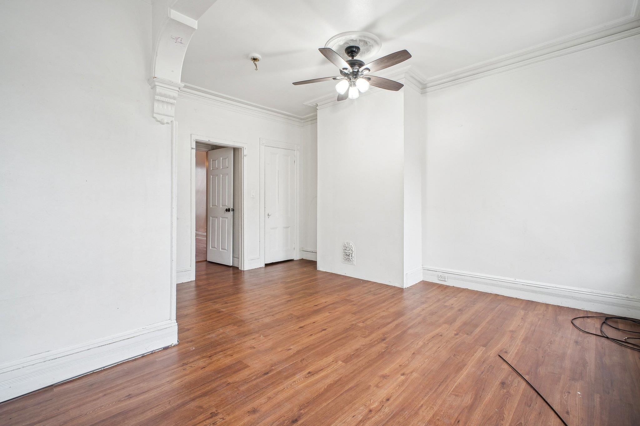 94 Linden Ave, Jersey City, New Jersey image 13