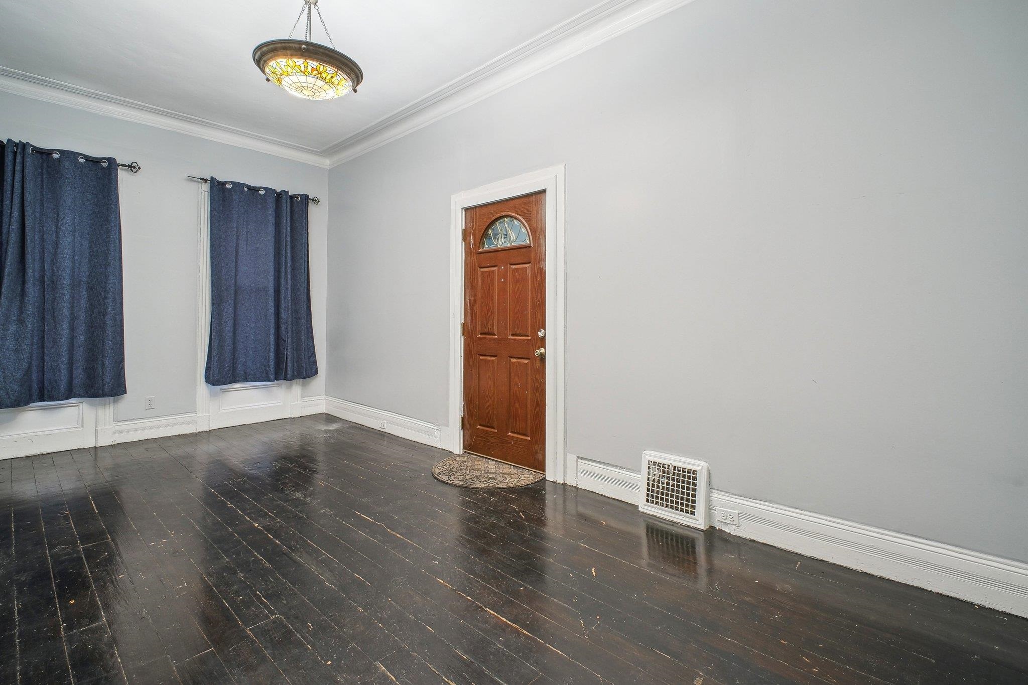 94 Linden Ave, Jersey City, New Jersey image 3