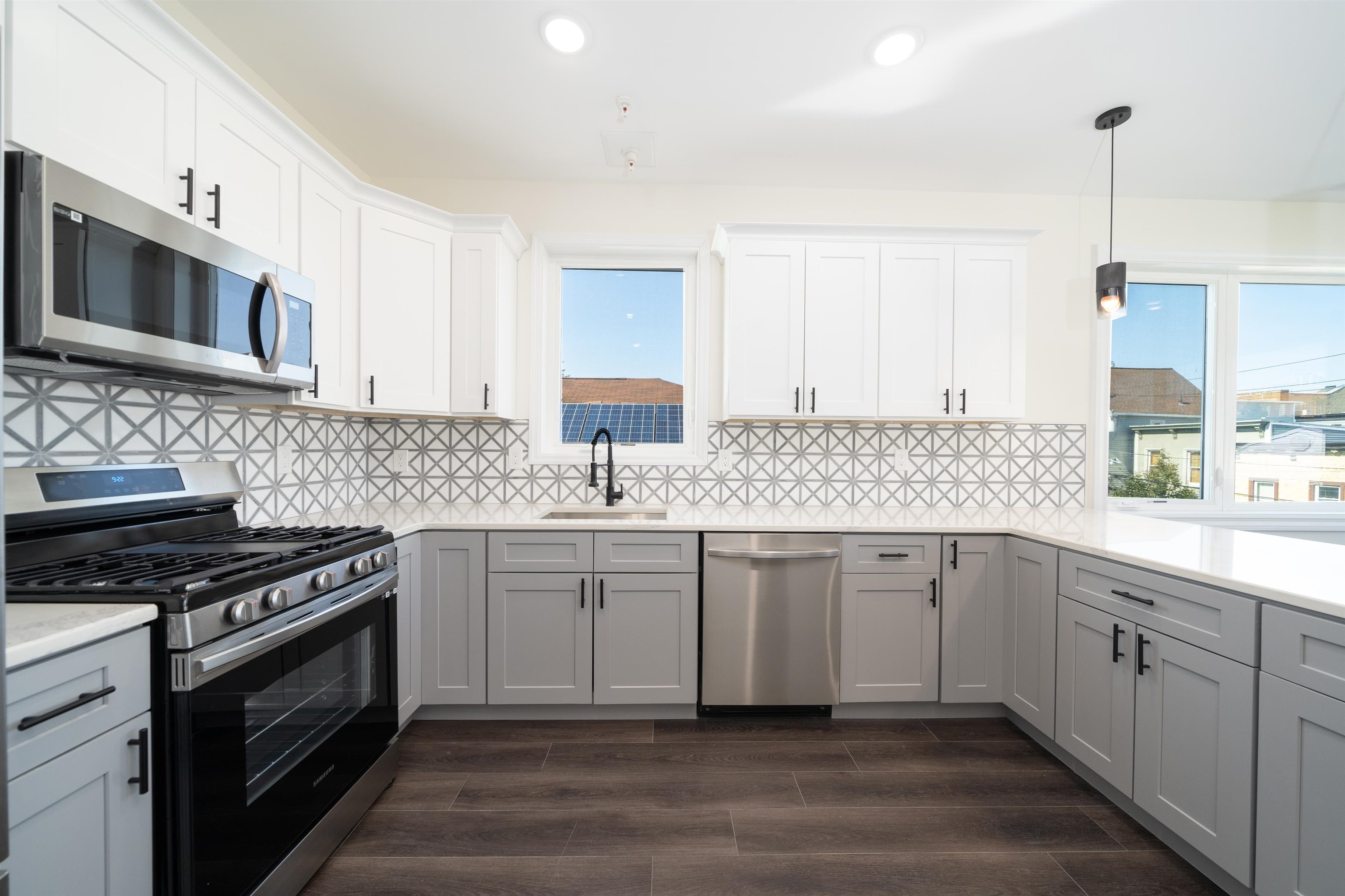 517 7th St #3C, Union City, New Jersey image 5
