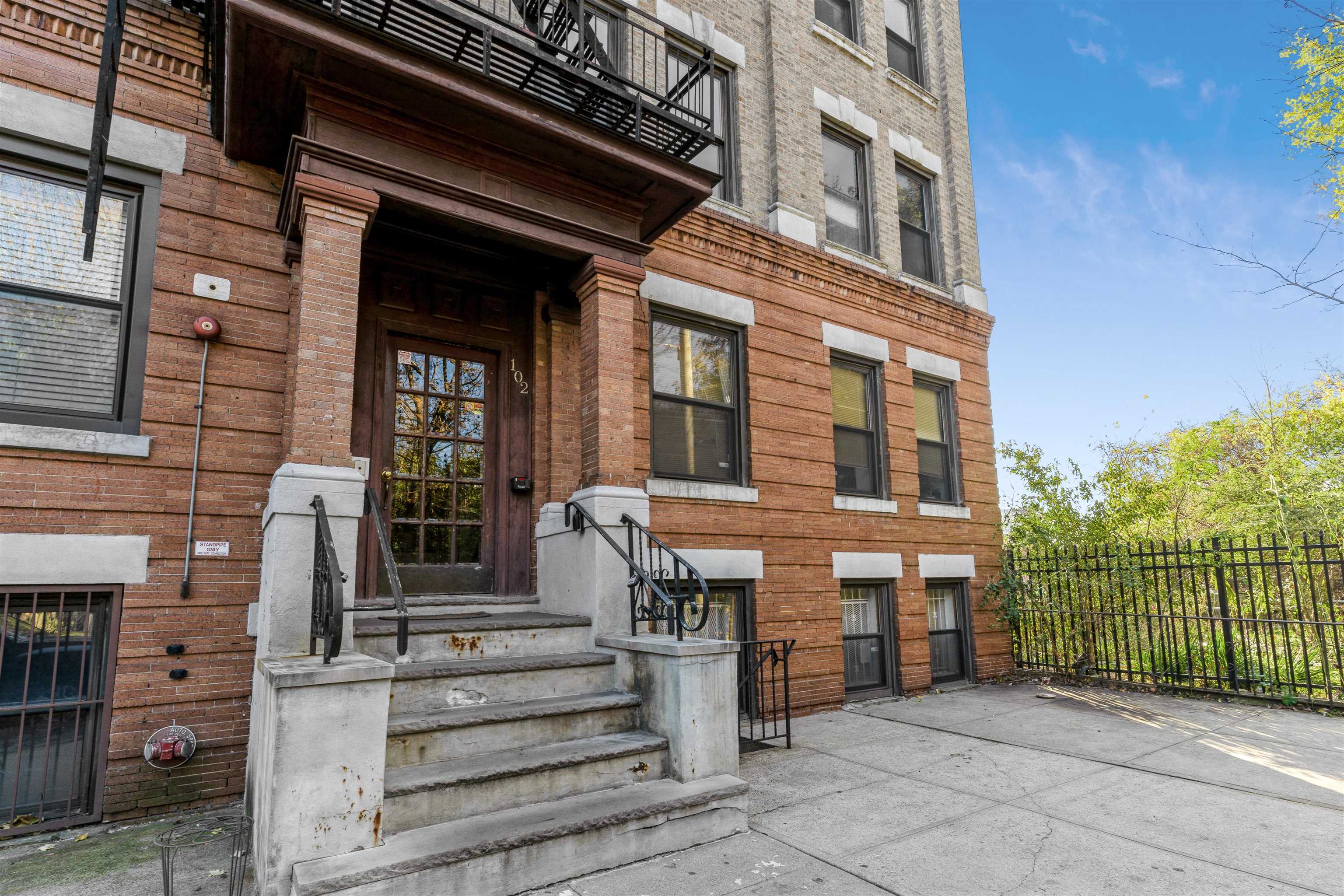 102 Ogden Ave #304, Jersey City, New Jersey image 16