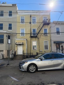 13 CRAWFORD ST Jersey City NJ 07306