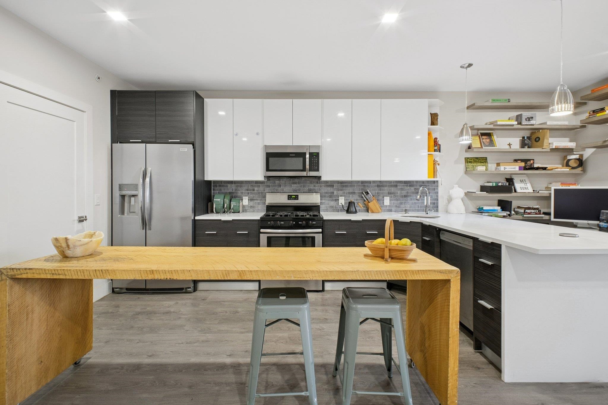 62 69th St #501, Guttenberg, New Jersey image 2