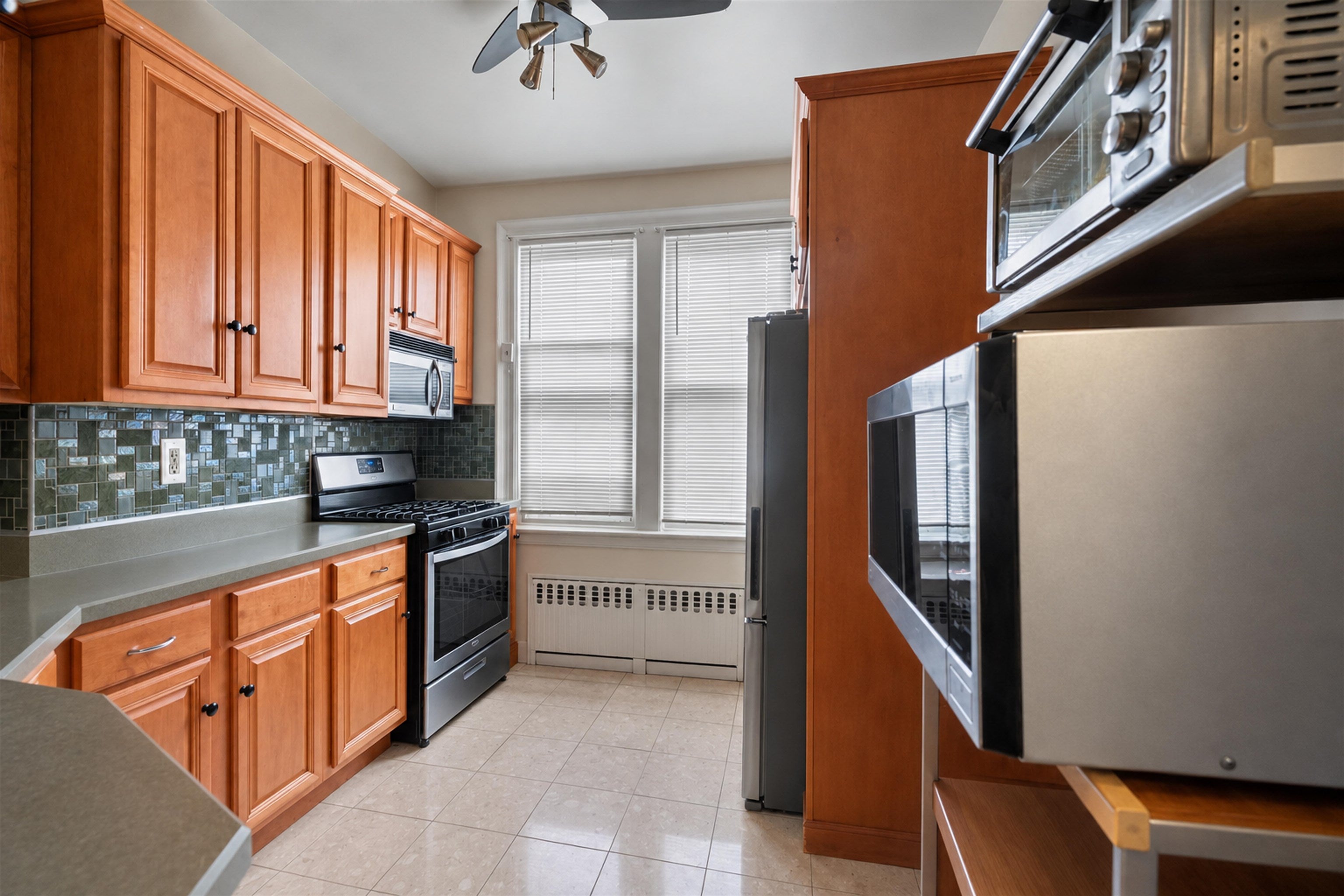 56 WARNER AVE