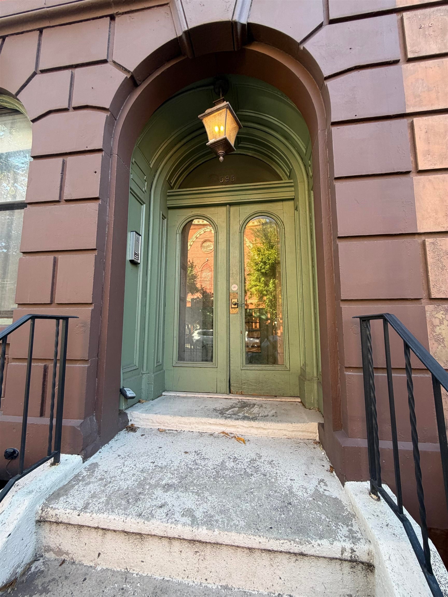 595 JERSEY AVE 1