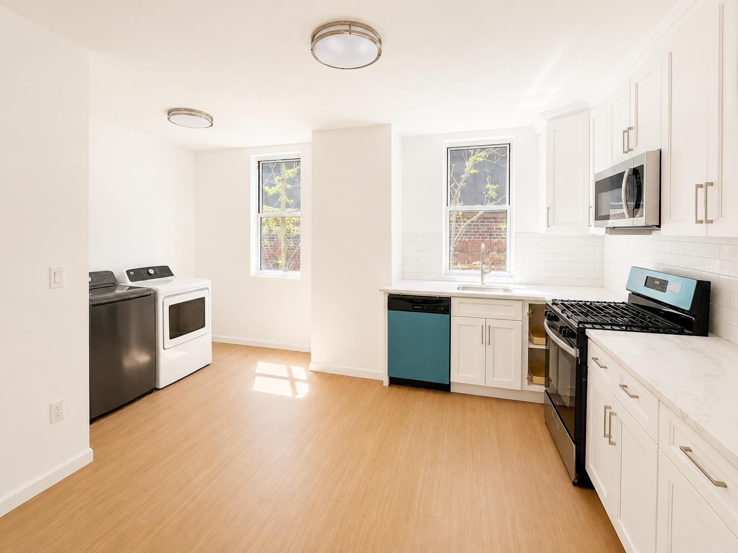 Photo 1 of 20 — 521 MERCER ST, Jersey City, NJ 07306