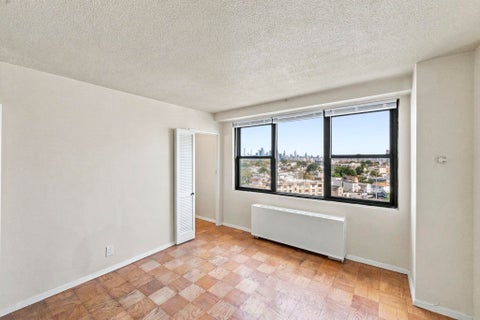 Condo For Sale - 201 St Pauls Ave #11B<br/> Hudson County, Jersey City, NJ 07306