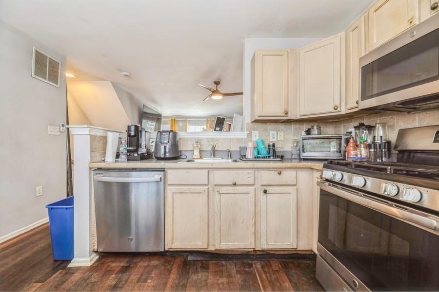 109 Giera Ct, SAYREVILLE, New Jersey image 17