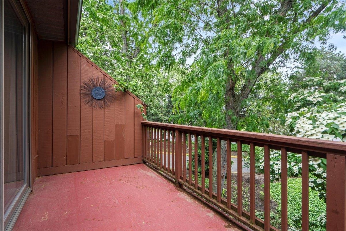 498 Teal Plaza, Secaucus, New Jersey image 5