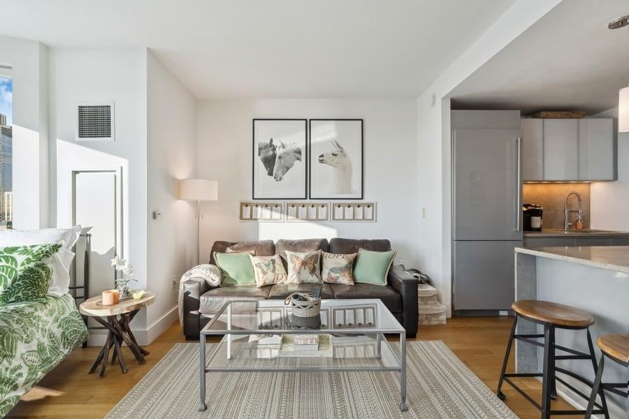 77 HUDSON ST 2612