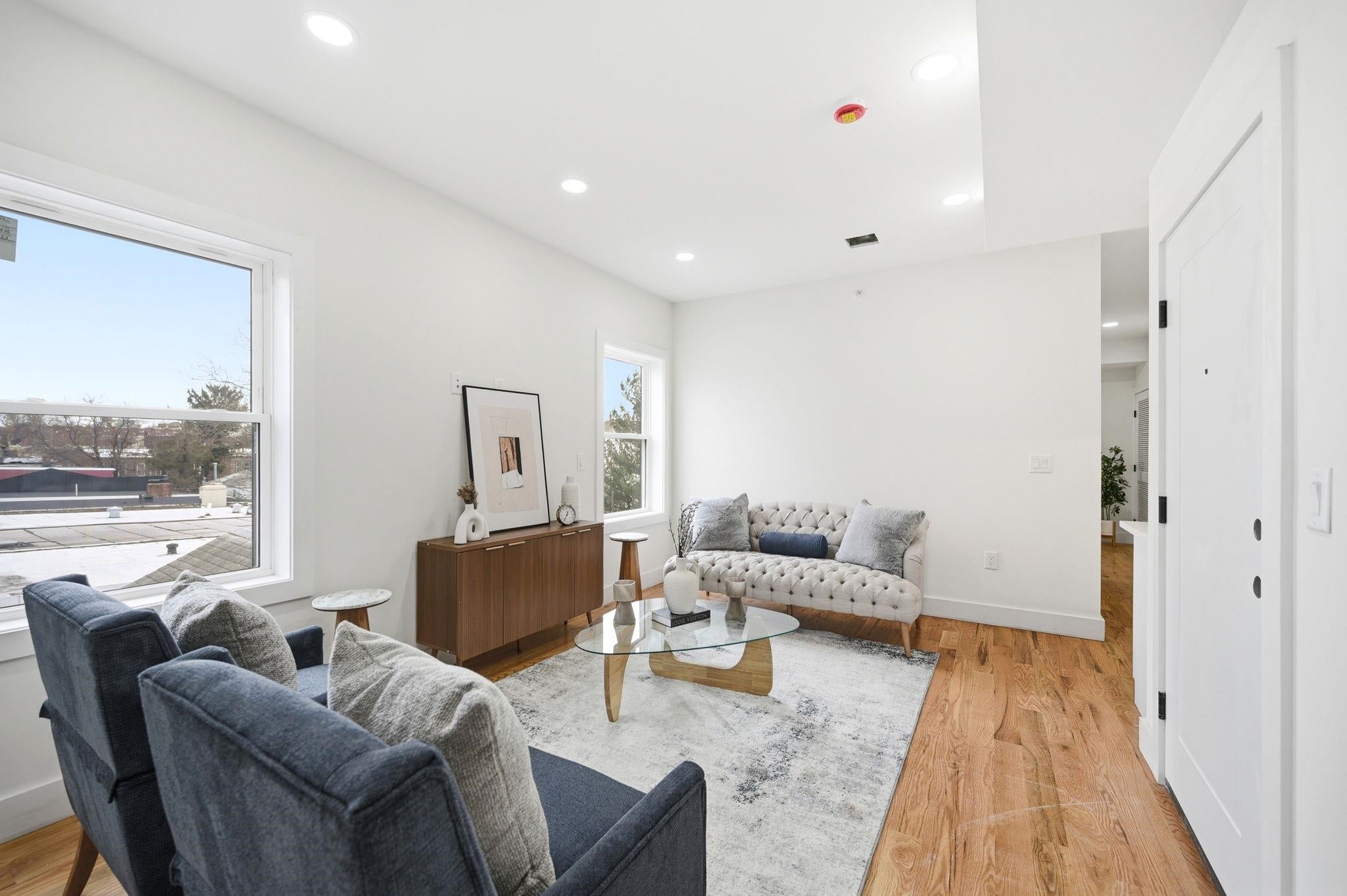 1904 JOHN F KENNEDY BLVD 4