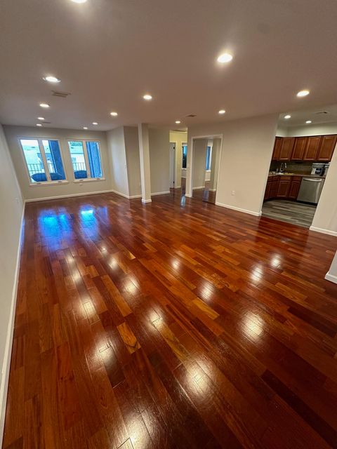 Condo For Sale - 310 Passaic Ave #308<br/> Harrison, NJ 07029