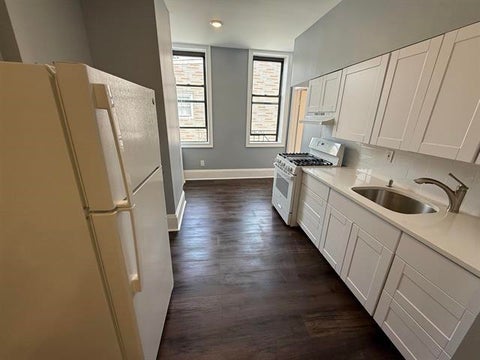 Apartment For Rent - 900 Bergenline Ave #7<br/> Hudson County, Union City, NJ 07087
