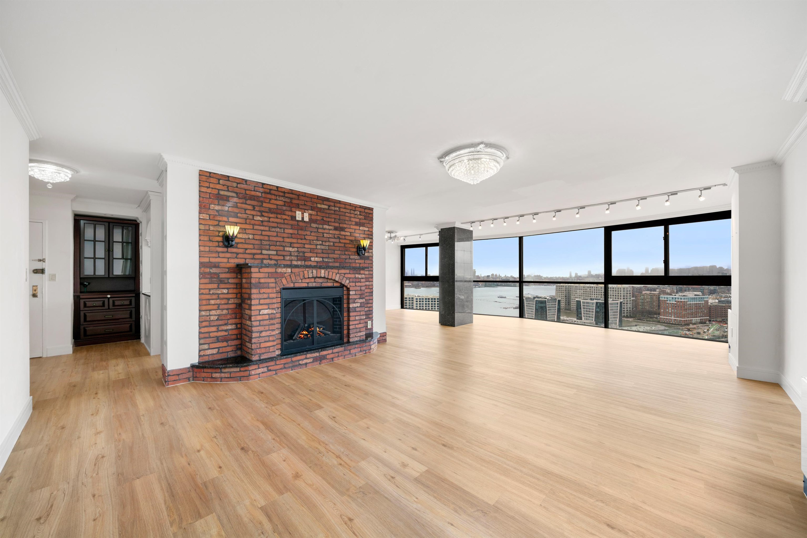 380 Mountain Rd #713, Union City, New Jersey image 3