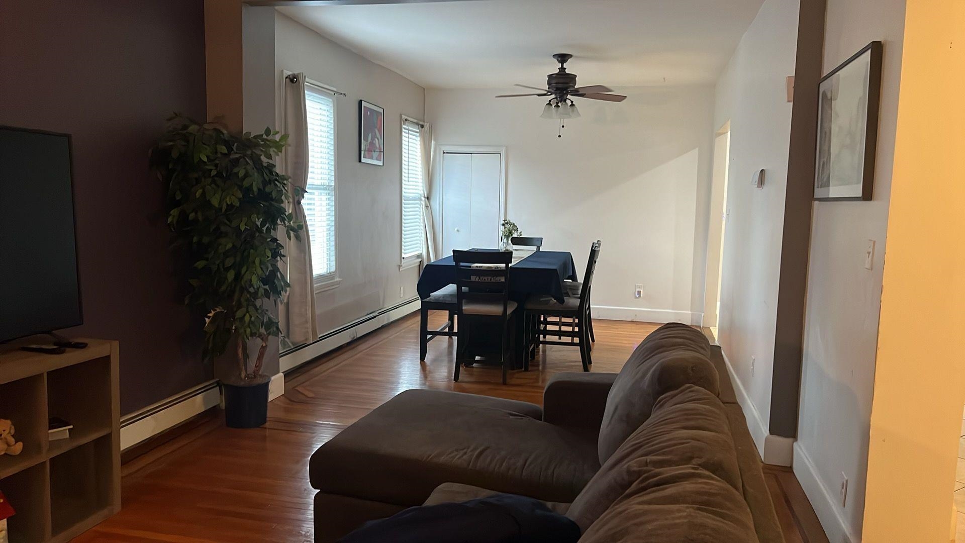 Listing image 1
