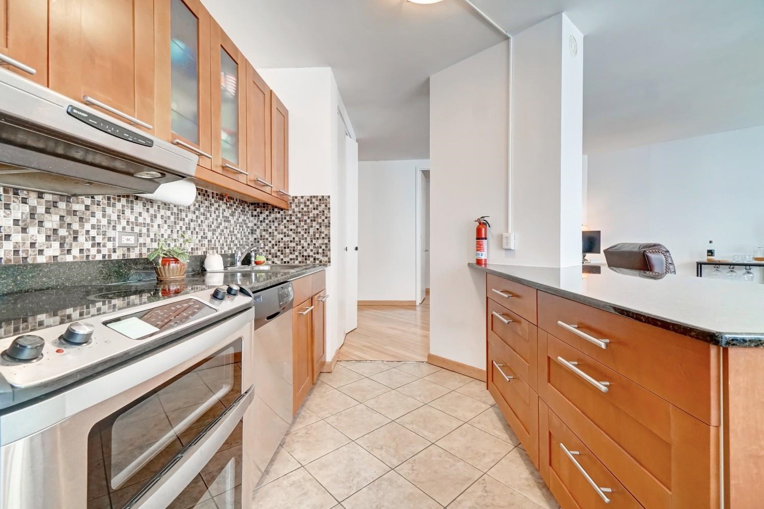 7004 Kennedy Blvd #2B, Guttenberg, New Jersey image 12