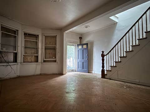 Homes For Sale - 445 Fairmount Ave<br/> Jersey City, NJ 07306