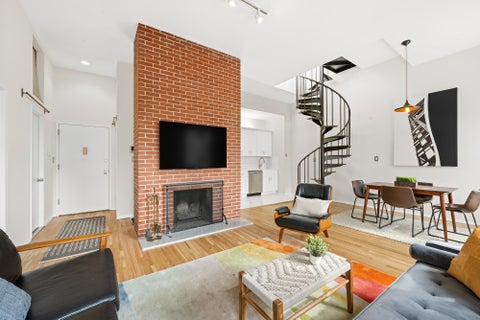Apartment For Rent - 222 Grand St #4K<br/> Hudson County, Hoboken, NJ 07030