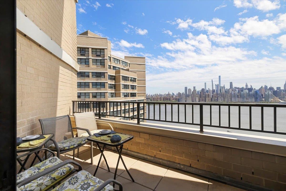 7000 Blvd East #40B, Guttenberg, New Jersey image 35
