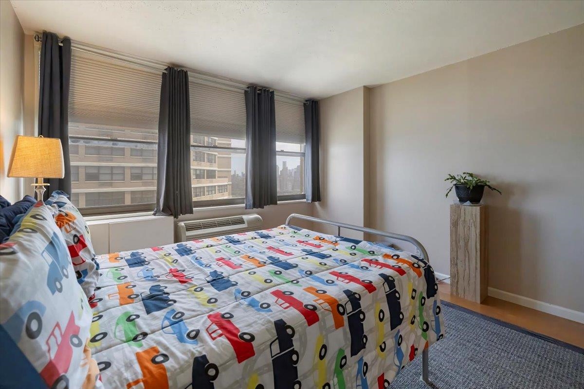 7000 Blvd East #40B, Guttenberg, New Jersey image 32
