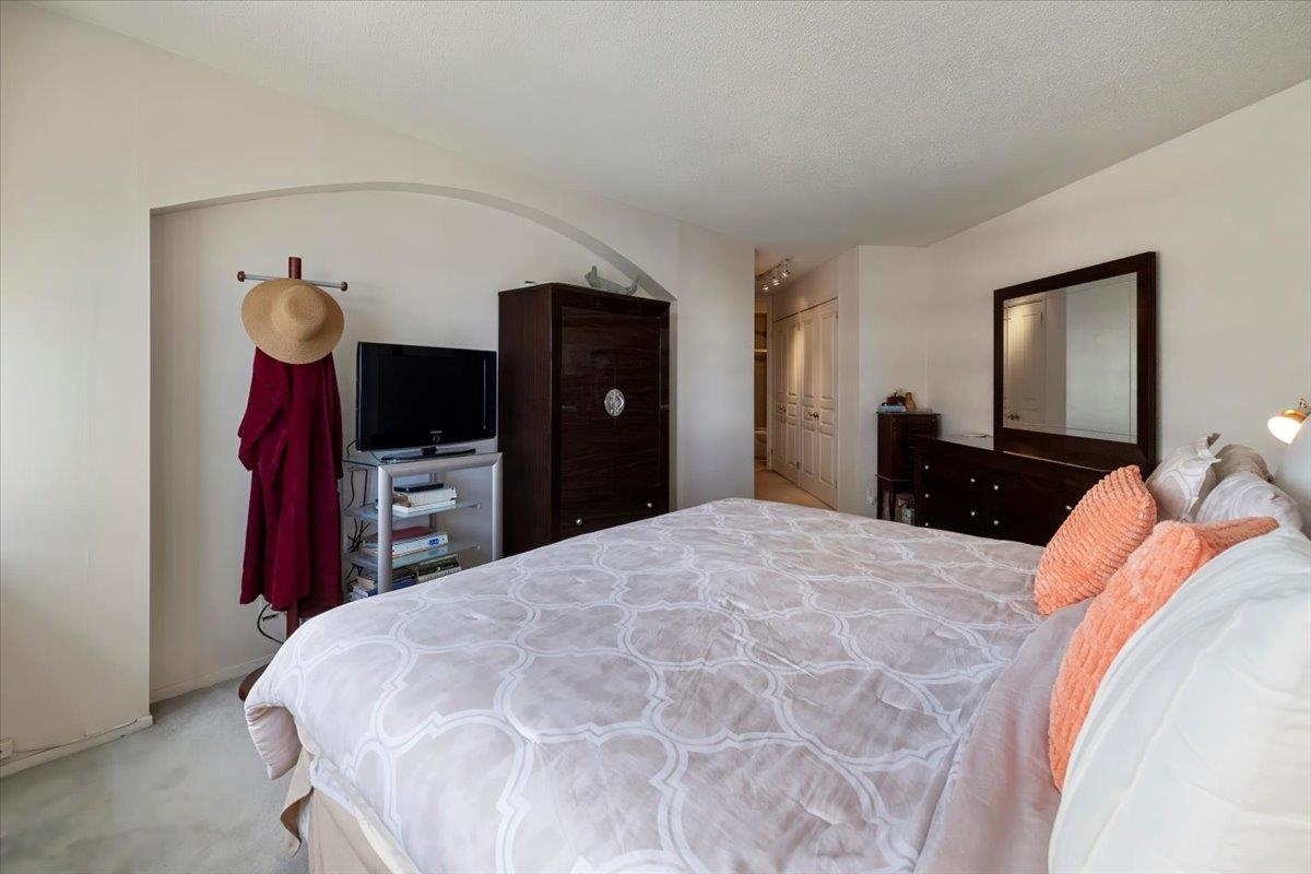 7000 Blvd East #40B, Guttenberg, New Jersey image 25
