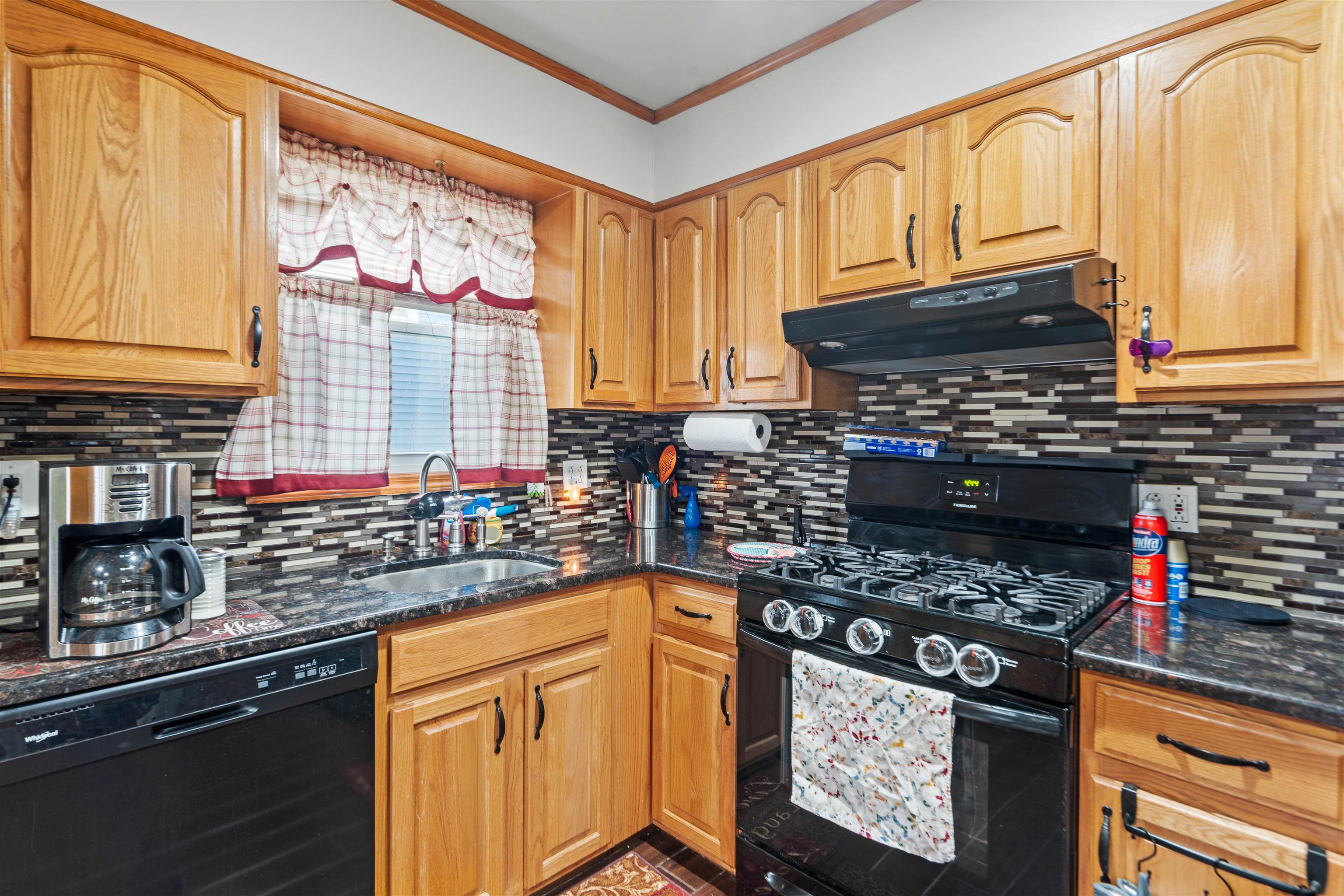 25 Allan Dr, North Arlington, New Jersey image 10