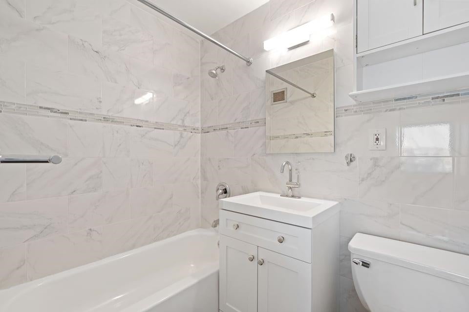 135 MONTGOMERY ST 7F