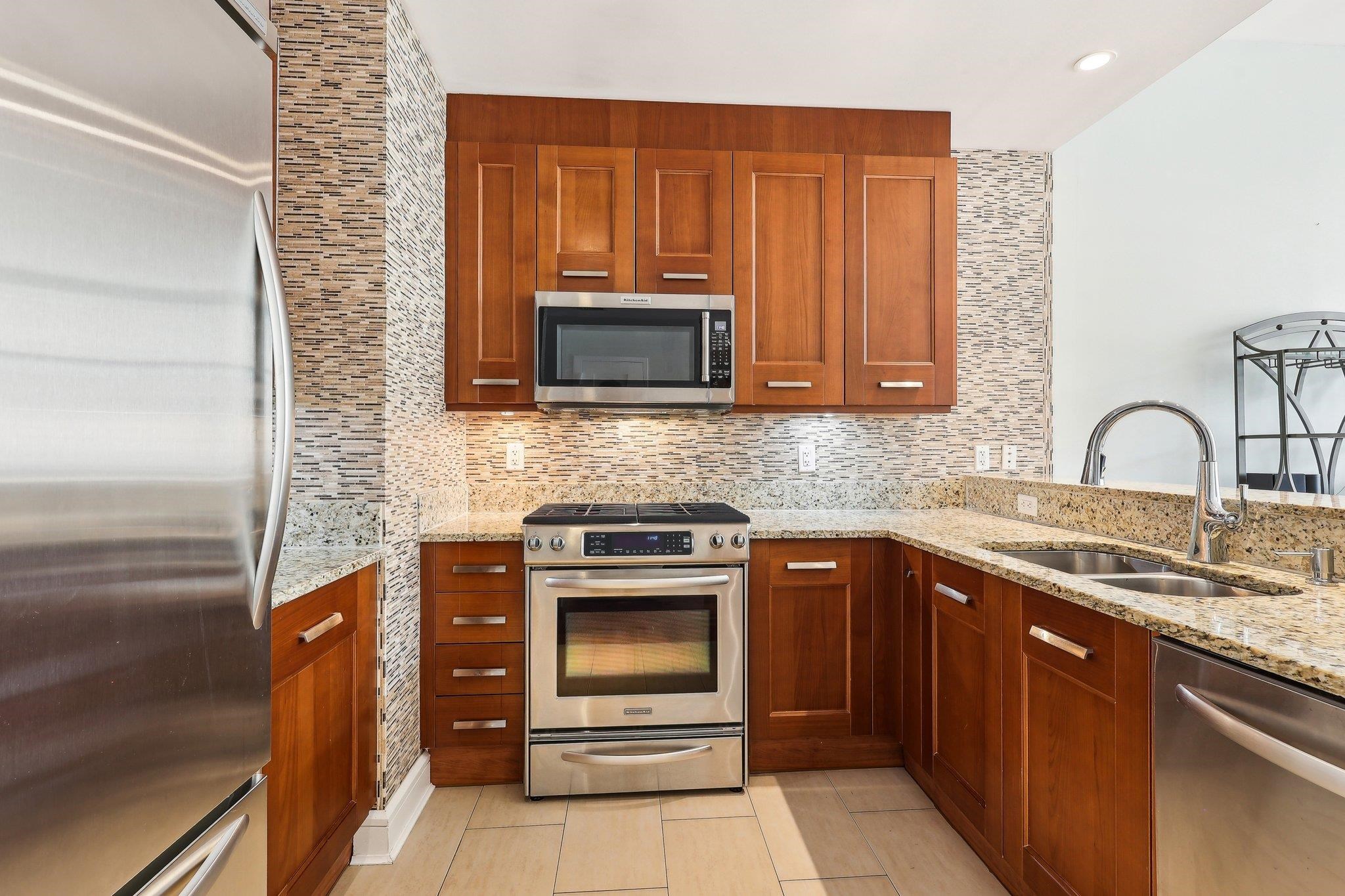 8100 River Rd #210, North Bergen, New Jersey image 5