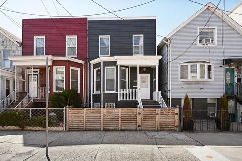 89 Prospect St, Jersey City, Heights, NJ 07307 - MLS#: 250008991