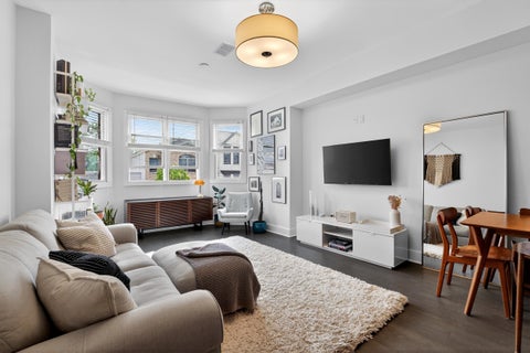 Condo For Rent - 172 South St #3<br/> Jersey City, NJ 07307