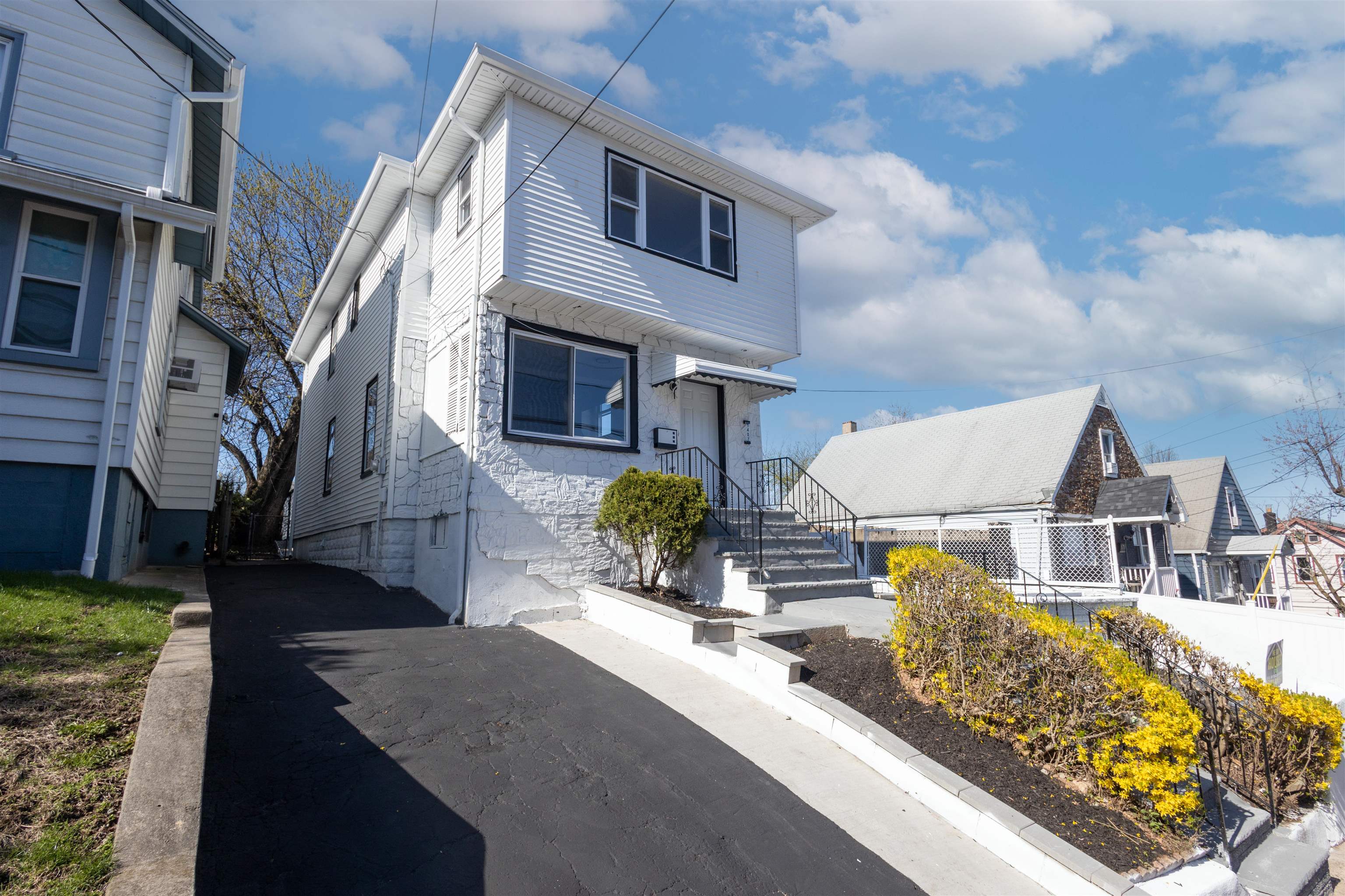 1407 85th St, North Bergen, New Jersey image 2