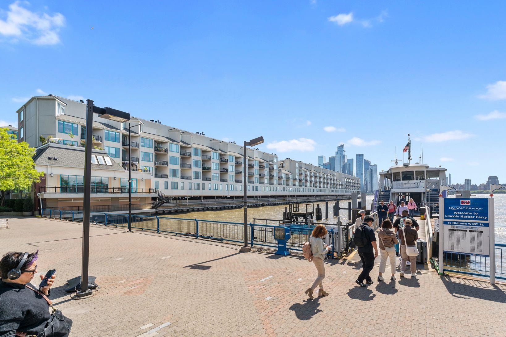 600 Harbor Blvd #903, Weehawken, New Jersey image 34